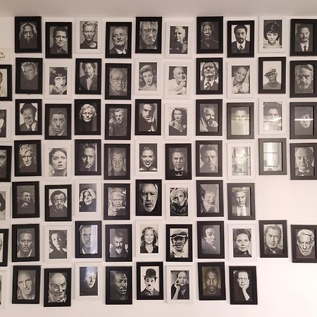 The Actors Studio Τίρανα Εξωτερικό φωτογραφία